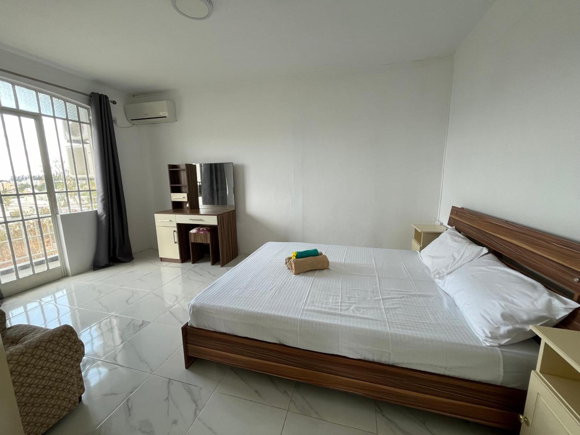 Tropical Retreats Apartment Flic en Flac Exterior photo